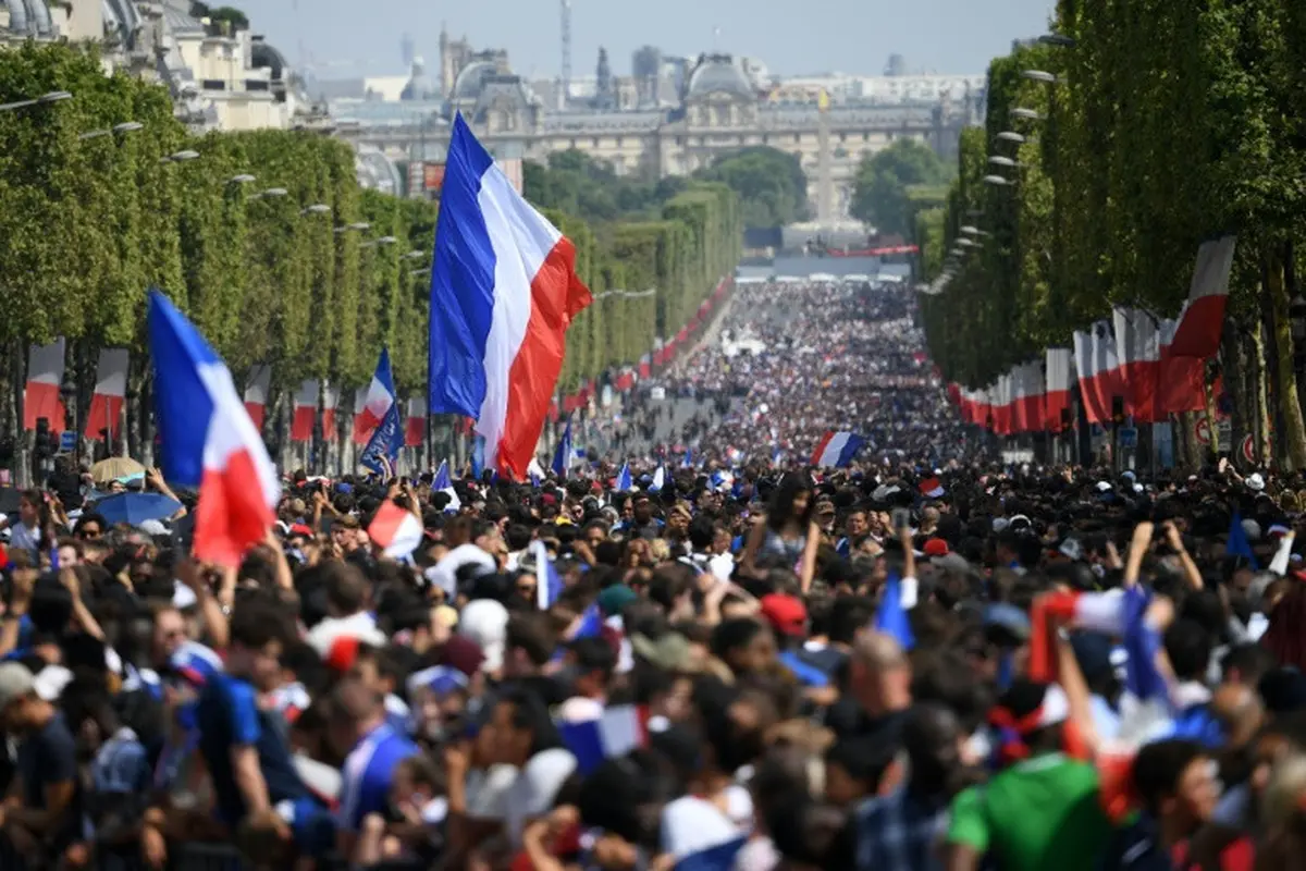 Ilustrasi bendera Prancis (AFP/Eric Feferberg)