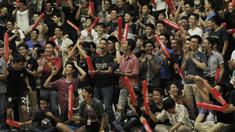 Suasana kemeriahaan saat acara promosi NBA di Kolese Kanisius, Jakarta, Jumat (2/2/2018). Pengenalan NBA ke sekolah ini untuk meningkatkan animo generasi muda Indonesia untuk semakin mengenal dan mencintai basket. (Bola.com/M Iqbal Ichsan)