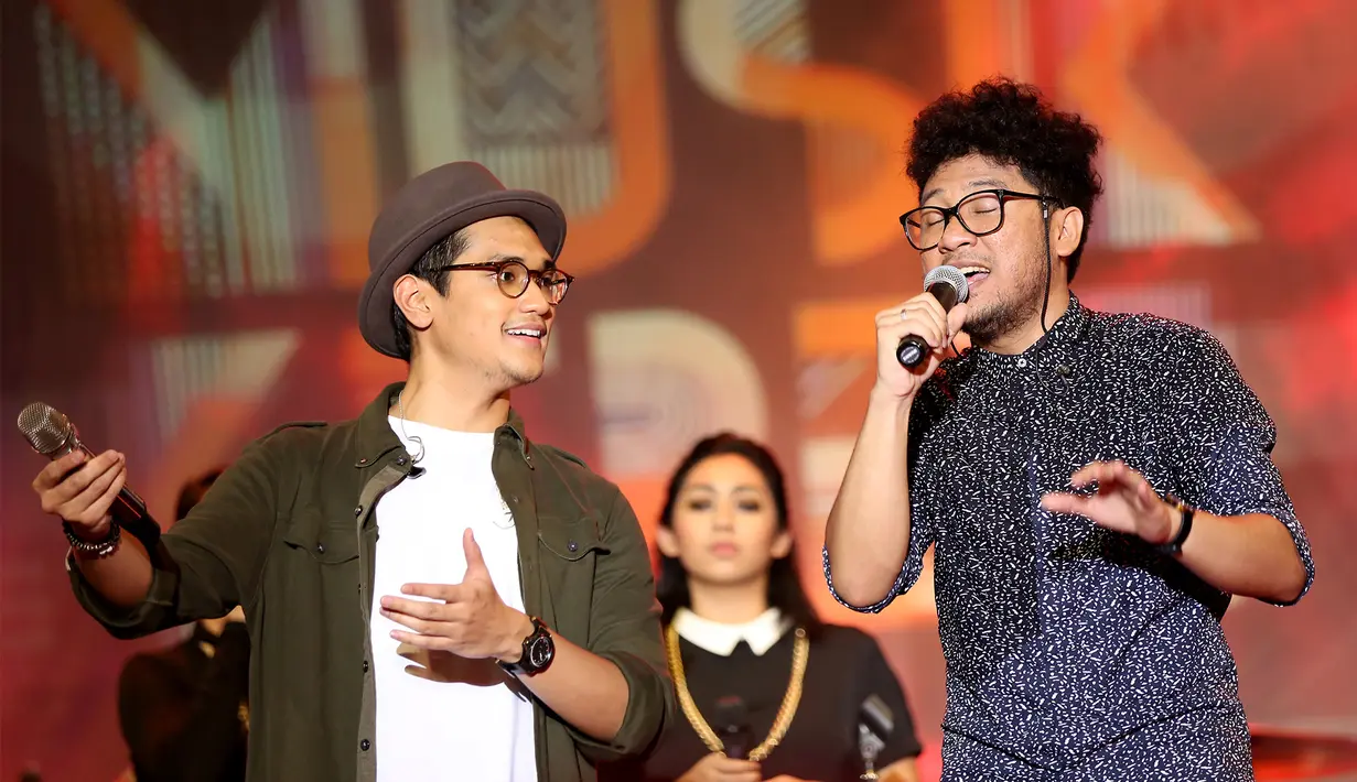 Kunto Aji juga sedikit bosan membawakan lagu itu, karena terlalu sering membawakannya. Tapi lagu ‘Terlalu Lama Sendiri’ ini menjadi lagu spesialnya. (Andy Masela/Bintang.com)