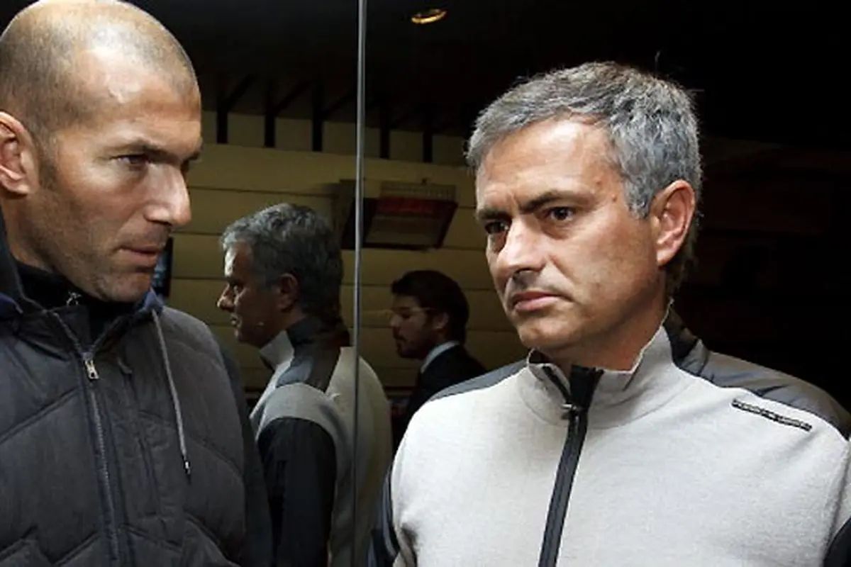 zidane_mourinho_120929gia.jpg