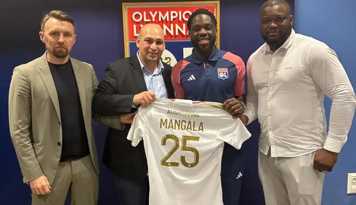 Gelandang Belgia berusia 25 tahun, Orel Mangala didatangkan klub Ligue 1, Olympique Lyon dari klub Premier League, Nottingham Forest pada 1 Februari 2024 berstatus pinjaman selama setengah musim hingga 30 Juni 2024 dengan biaya peminjaman sebesar 11,7 juta euro atau setara Rp198 miliar. Peminjaman ini juga dilengkapi dengan opsi mempermanenkan sang pemain jika tampil sesuai ekspektasi. (ol.fr)