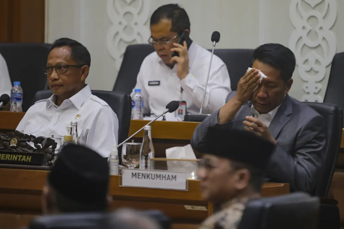 Bahas RUU Pilkada, Mendagri dan Menkumham Hadiri Rapat Kerja Bersama Baleg DPR