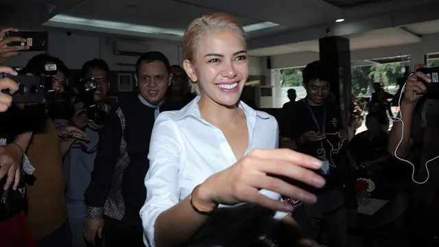 [Bintang] Nikita Mirzani