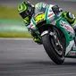 Aksi pembalap LCR Honda, Cal Crutchlow pada kualifikasi MotoGP Catalunya 2018 di Circuit de Barcelona-Catalunya. (Twitter/LCR Honda)