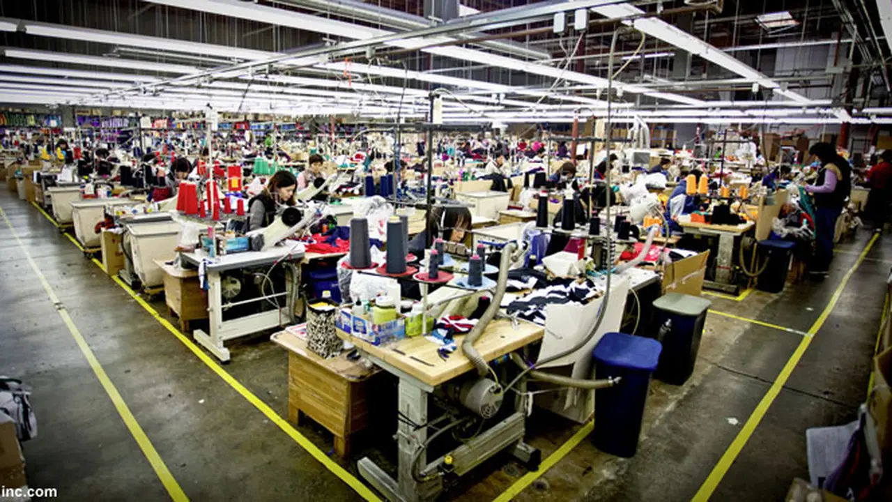 industri-manufaktur130422b.jpg