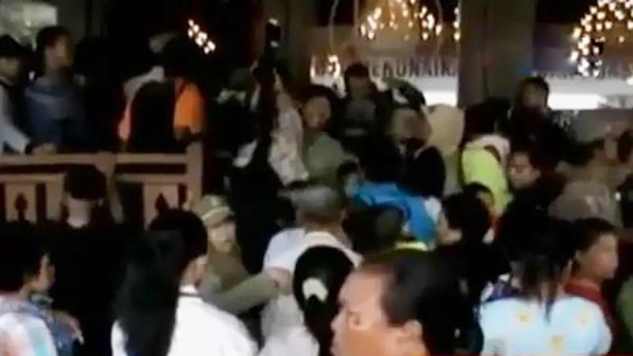 Pembagian Zakat Ricuh