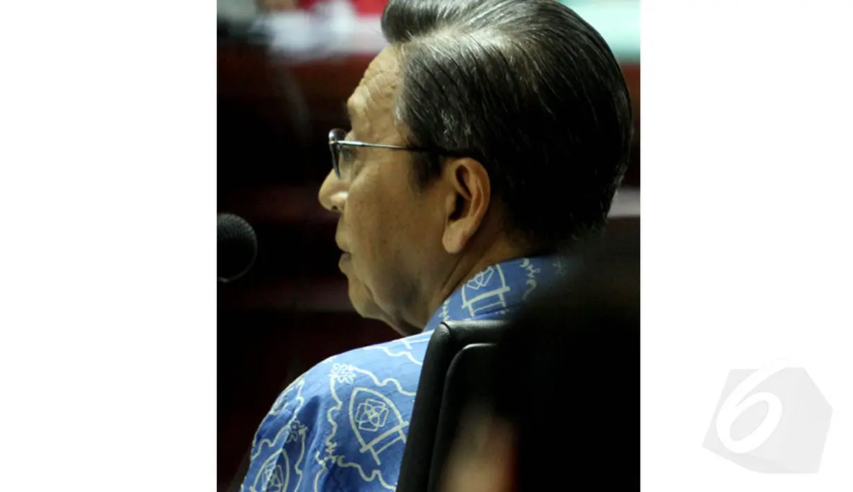 Terkait adanya penambahan PMS dari Rp 6,7 triliun dan Rp 1,2 triliun, Boediono juga mengaku tidak tahu, ia mengetahui ada perubahan dari koordinator Komite Stabilitas Sektor Keuangan, Jakarta, Jumat, (9/5/2014) (Liputan6.com/Johan Tallo)
