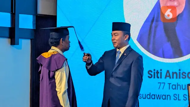 Wisuda Sekolah Lansia