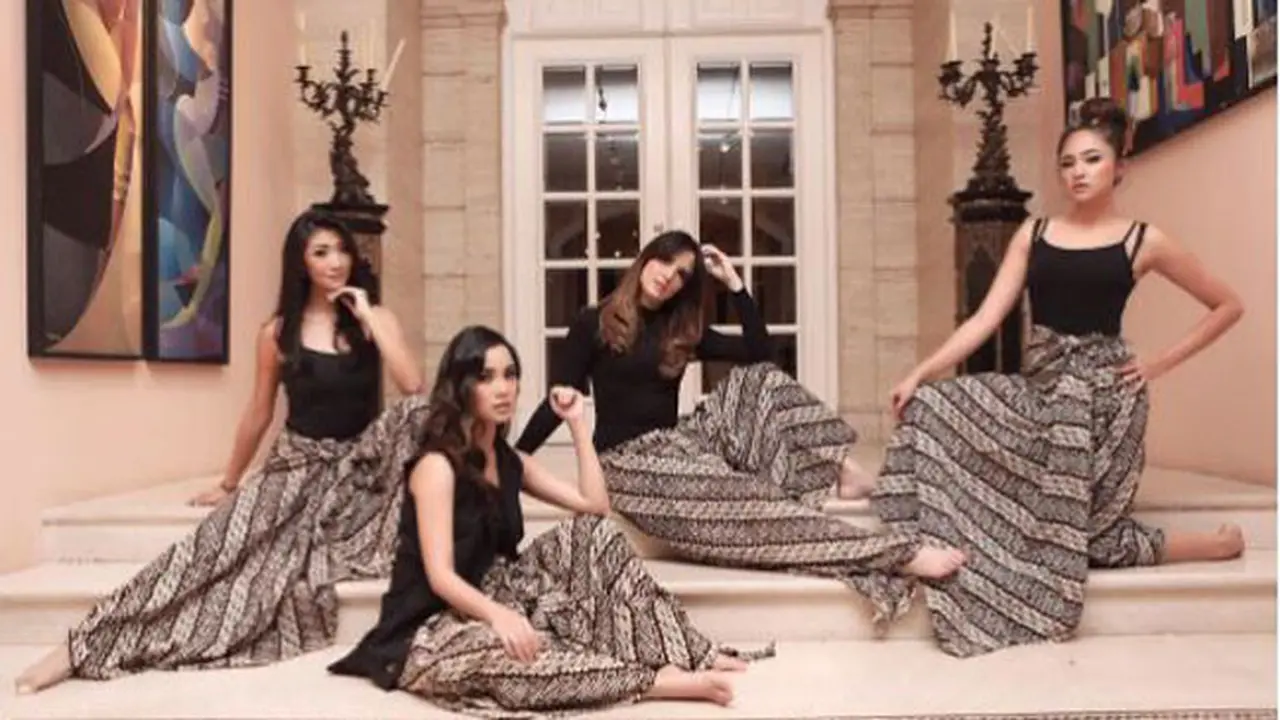 Gaya Marshanda gabung Nia Ramadhani dan Squad