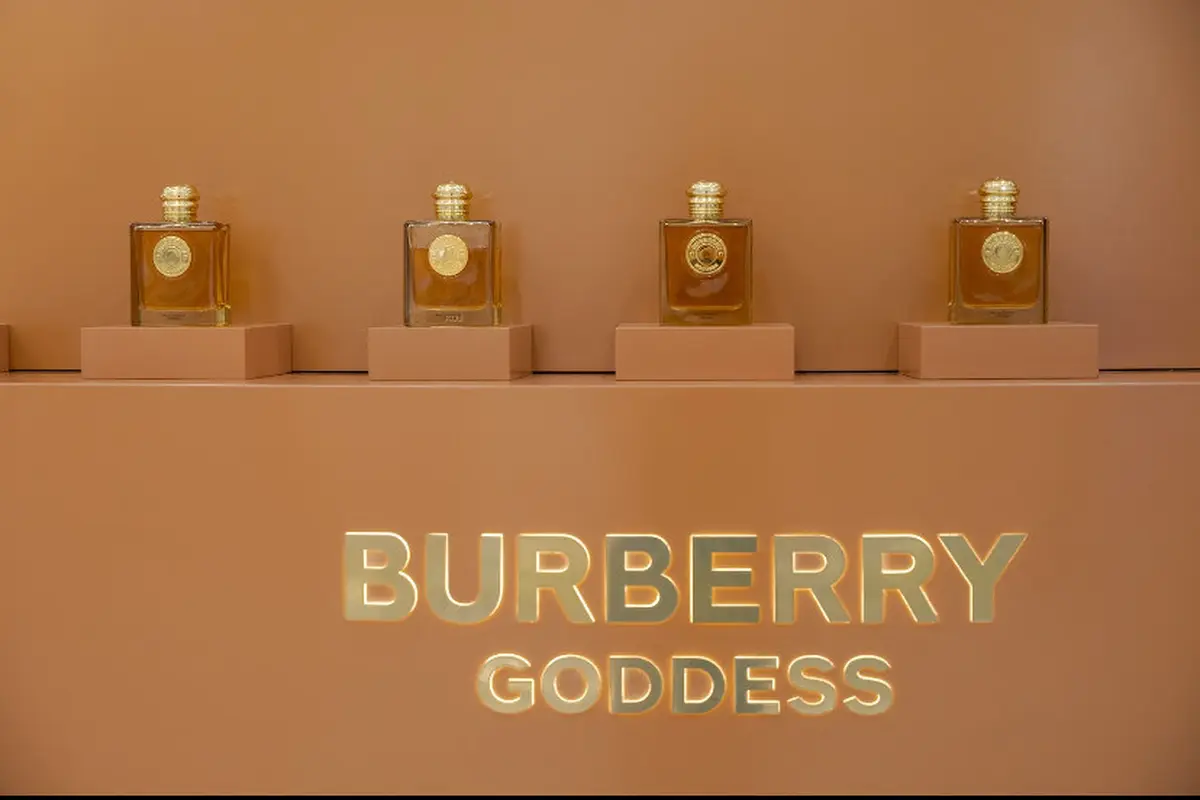 Burberry Eau De Parfum Intense