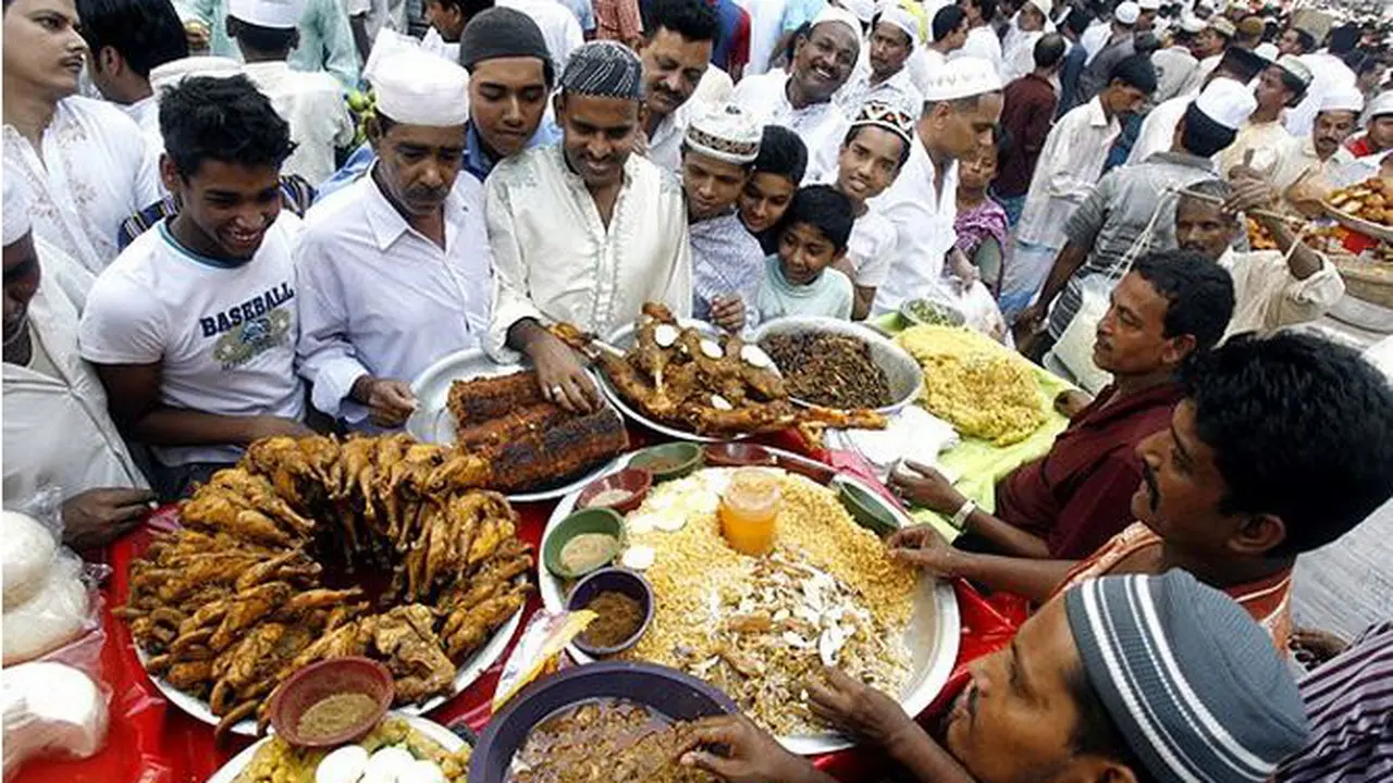 9 Foto Dari Seluruh Dunia Jadi Bukti Keberkahan Berbuka Puasa
