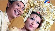 Menikah belasan tahun, pasangan ini sukses menghadapi asam garam dalam pernikahan.