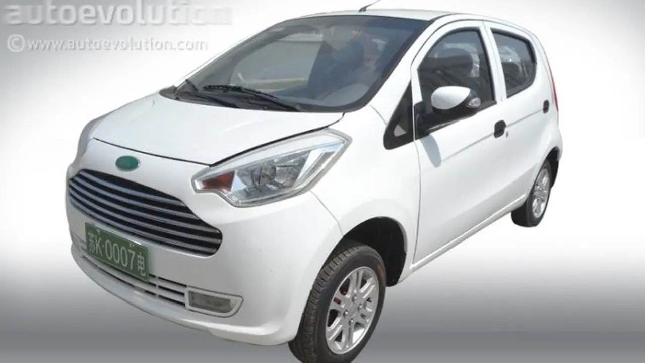 Mobil Listrik China Tiru Desain Aston Martin Cygnet