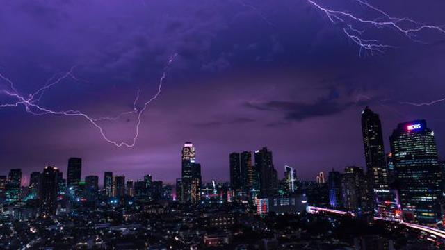 Memotret dengan long exposure.