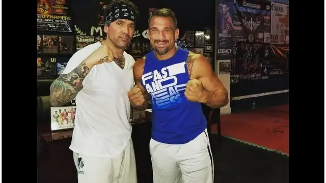 Ucapan duku kuntuk Jason David Frank (Facebook/Mike Bronzolouis)