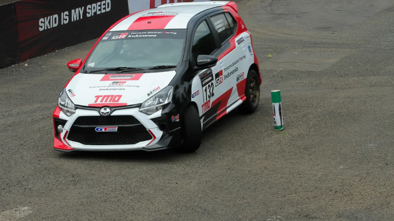 Toyota Agya berjaya di Putaran Kelima Kejurnas Slalom 2023 (TGRI/Adrenal Rio)