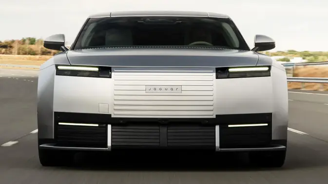 Tampilan Ekstrem Jaguar Type 01 Simpan Performa Buas