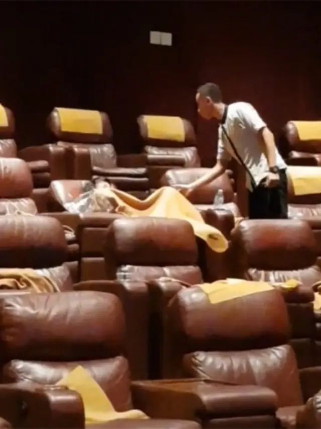 6 Kelakuan Orang saat di Bioskop Ini Banyak Tingkah, Curi Perhatian
