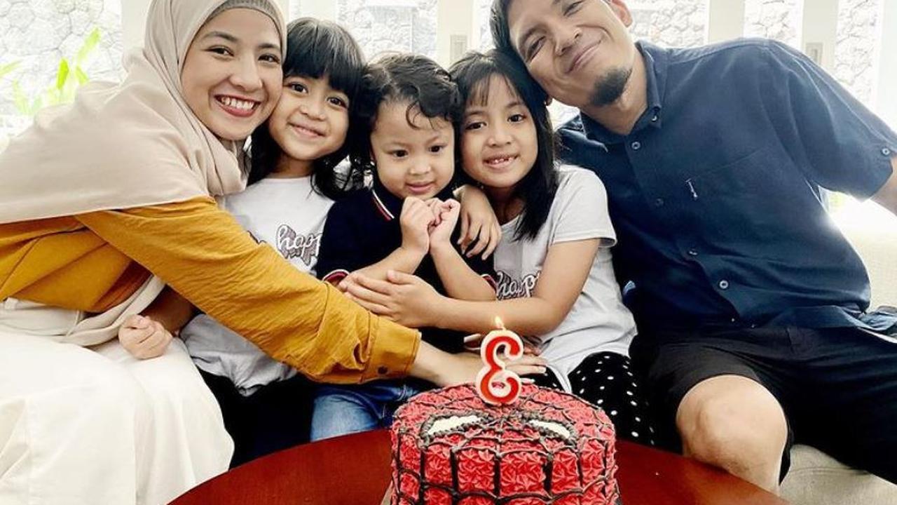 Desta Club 80's (Foto: Instagraam/@desta80s)