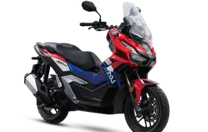 Sentuhan Warna Tricolor Bikin Honda ADV160 Trico Edition Makin Ganteng