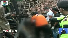 Cemburu mantan istrinya menikah dengan pria lain, seorang pria di Bogor, Jawa Barat, bunuh dan bakar mantan istri dan suami barunya.