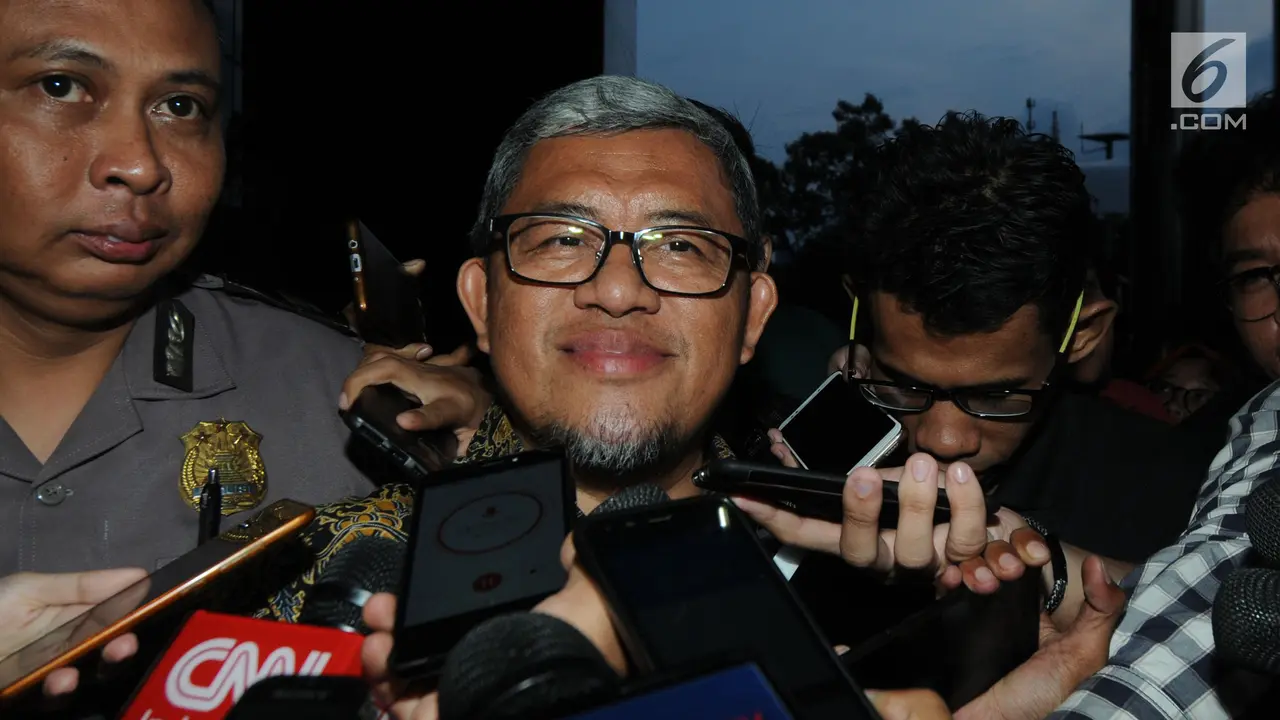 Mantan Gubernur Jabar Aher Usai Diperiksa KPK
