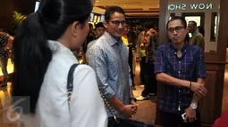 Sandiaga Uno dan Lukman Sardi jelang nobar "Surat Cinta Untuk Kartini" di XXI Senayan City, Selasa Malam (24/5/2016). Bakal Calon Gubernur DKI Jakarta itu mengaku mendukung perfilman Indonesia dan industri kreatif. (Liputan6.com/Johan Tallo)
