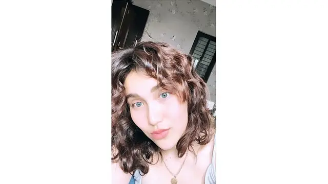 Makin Mirip Bilqis, Ini 6 Gaya Rambut Keriting Ayu Ting Ting yang Curi Perhatian
