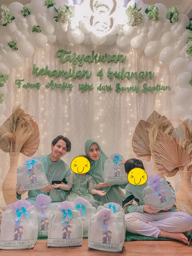 6 Momen Tasyakuran Empat Bulan Kehamilan Fairuz A Rafiq, Menangis Haru