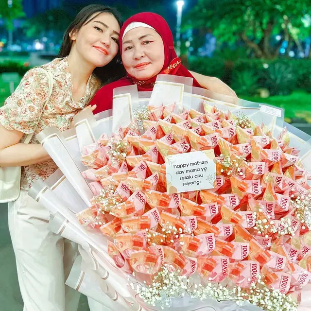 Via Vallen dan Ibu