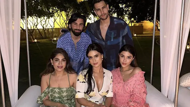 Potret Putri Sulung Kajol, Nysa Devgan, credit: Instagram @nysadevgan.tr