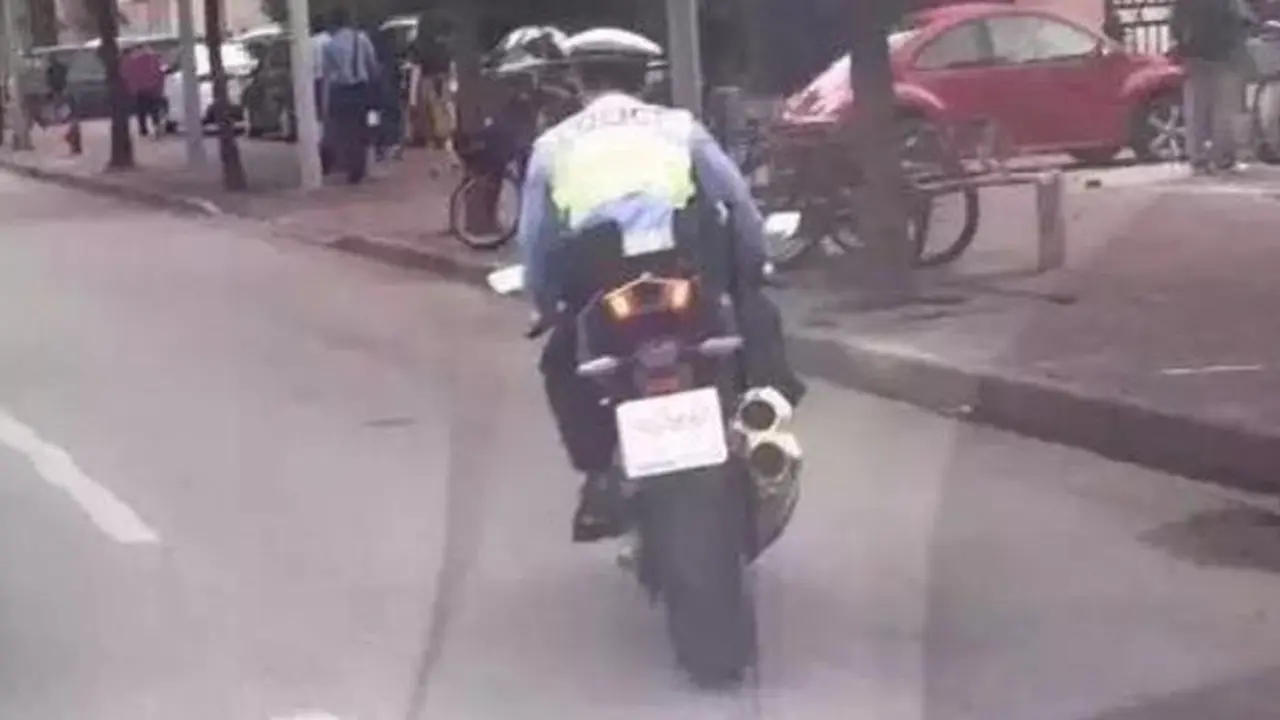 Tak Terpuji, Polisi Jalan-jalan Pakai Moge Sitaan dan Tidak Pakai