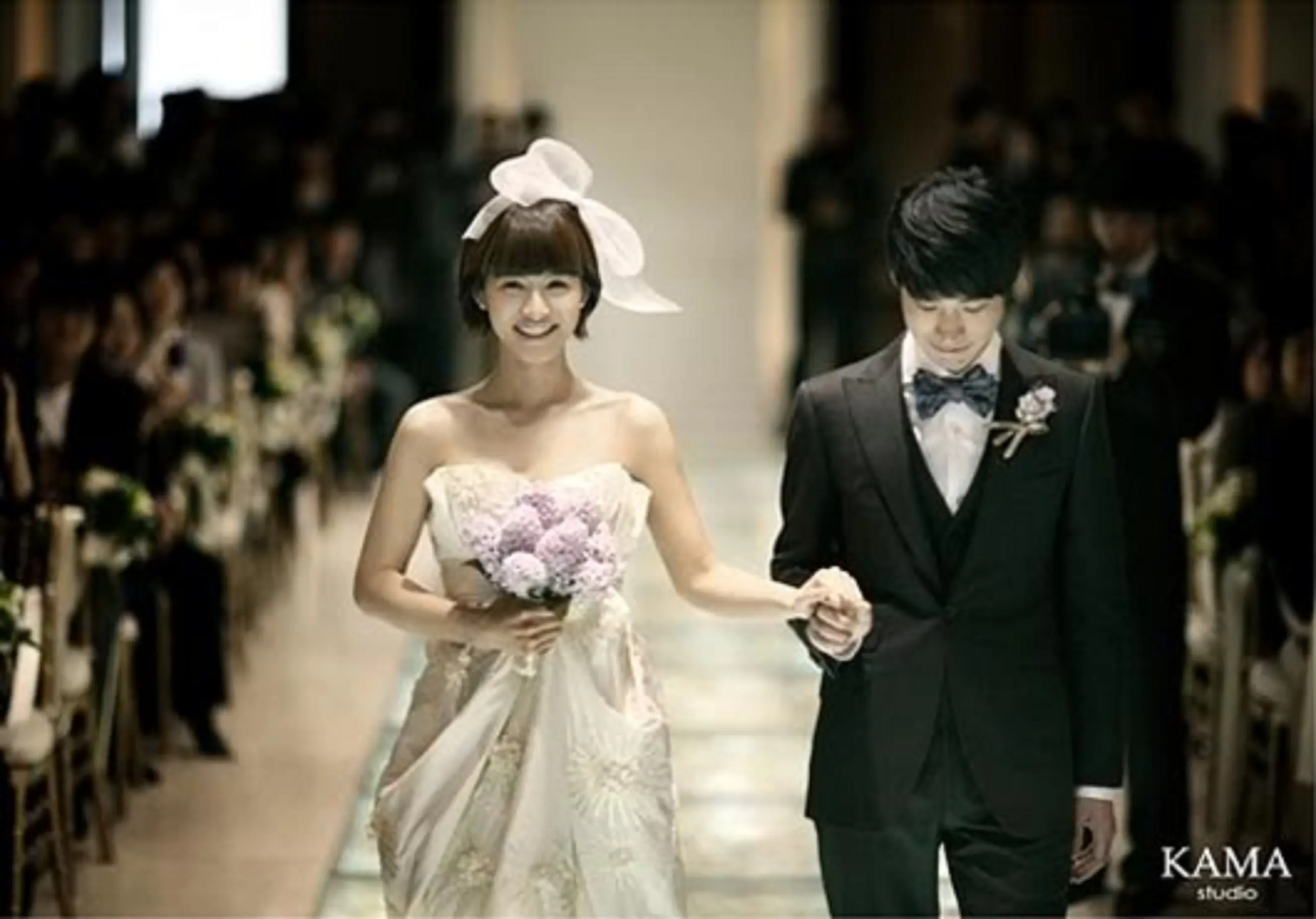 Tablo saat menikahi Kang Hye Jung pada 2009 silam (Dispatch)