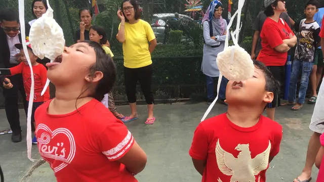Lomba makan kerupuk