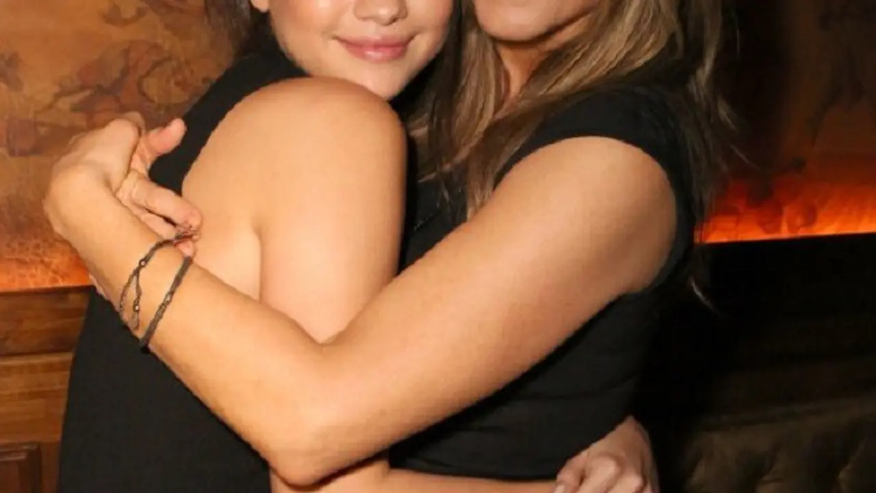 Jennifer Aniston dikabarkan menjenguk Selena Gomez di pusat rehabilitasi. (AFP/Bintang.com)