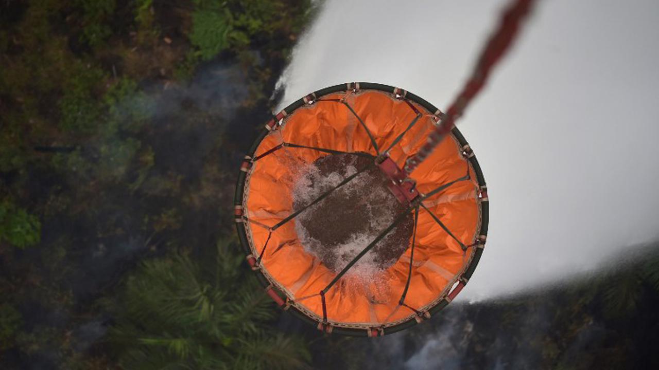 20150918-Bom Air Basarnas di Kebakaran Riau