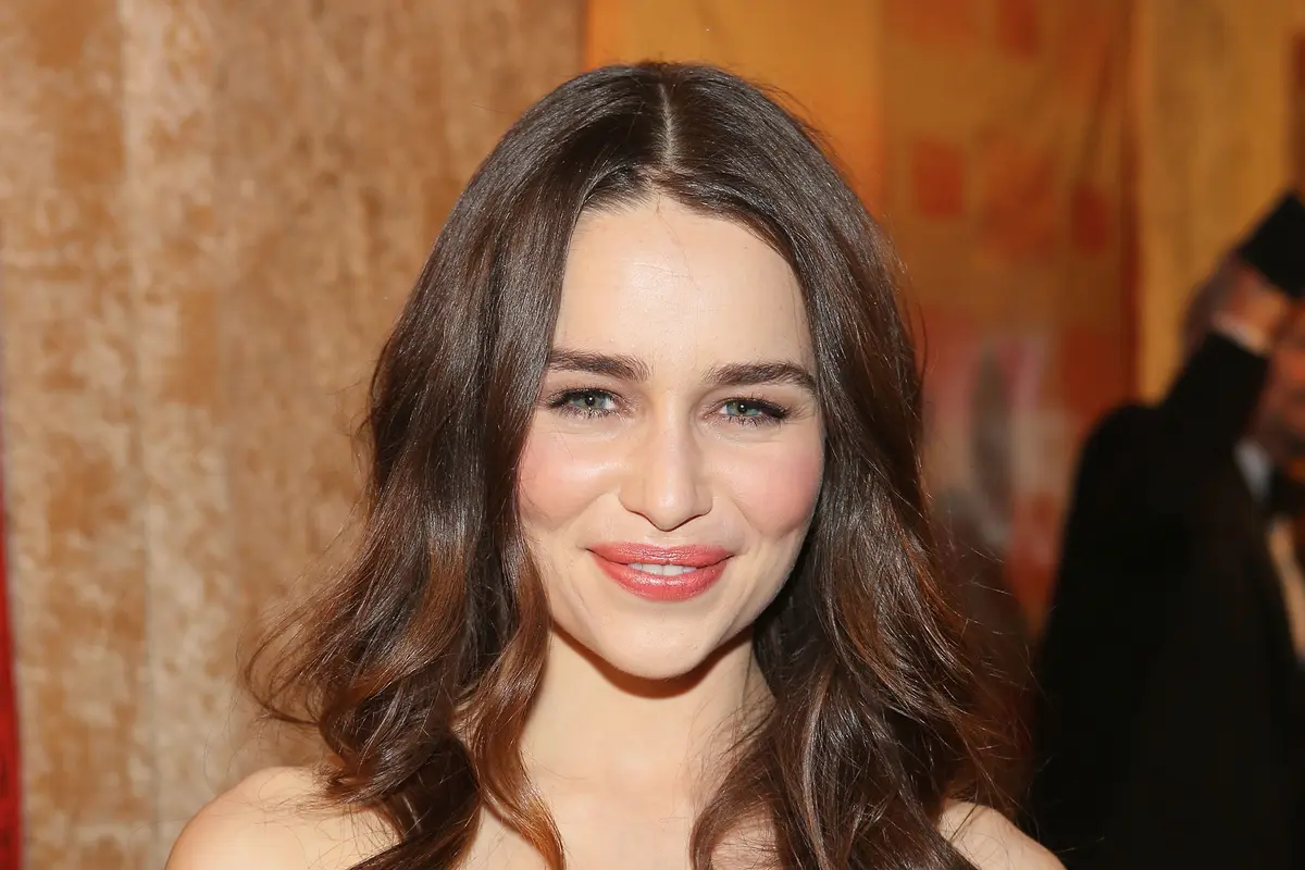 [Bintang] Emilia Clarke