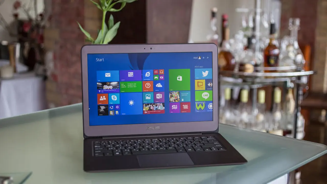 Ultrabook Pertama Asus dengan Intel Core M Hadir di Indonesia