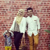 Sahrul Gunawan dan Indriani Hadi