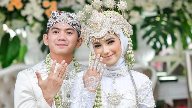 Rizki D Academy Hapus Foto Pernikahan Istri Ungkap Soal Sabar Showbiz Liputan6 Com