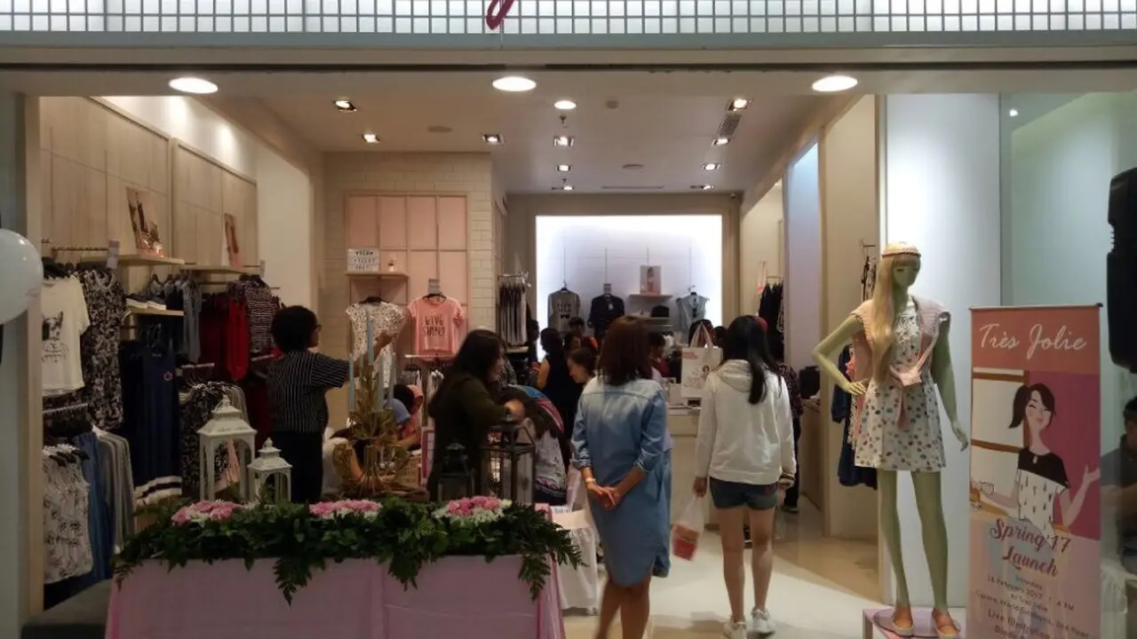 Kolaborasi Pakaian Musim Semi dengan Sentuhan Fashion Ilustrator