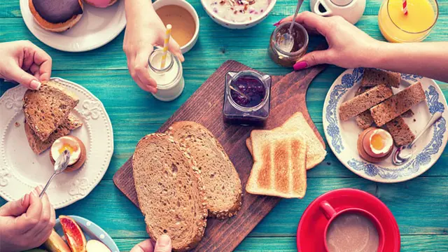 3 Sarapan Sehat Ini Ampuh Bikin Harimu Lebih Bersemangat