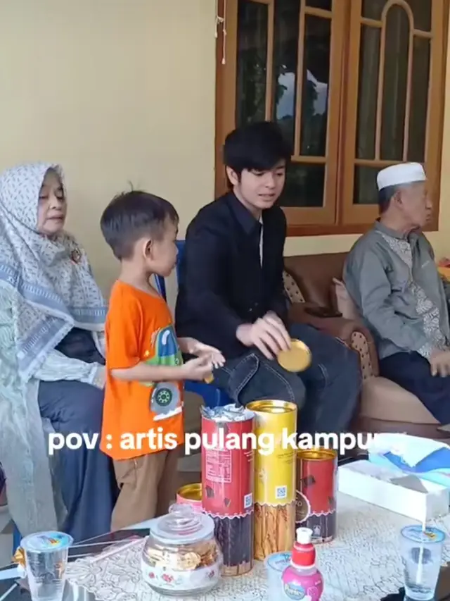 Angga Yunanda di Lombok