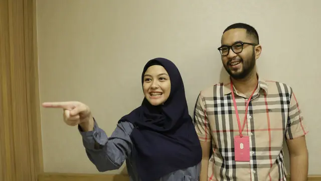 [Fimela] Revalina S Temat dan Suami