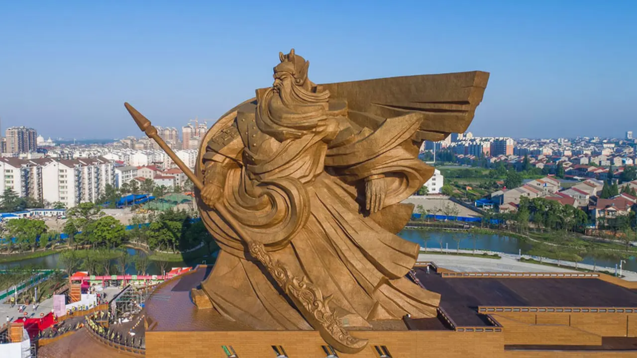 Epic! China Luncurkan Patung Guan Yu Seberat 1320 Ton