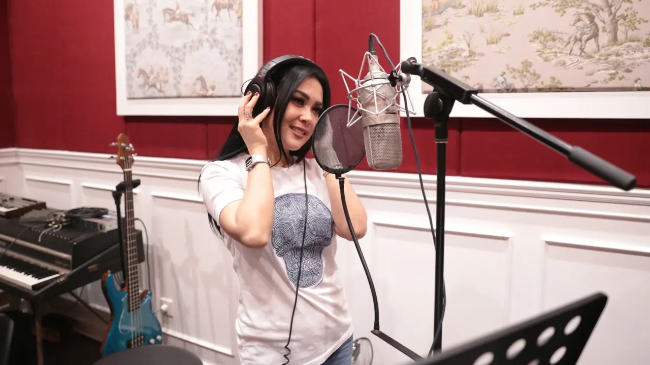 [Bintang] Syahrini
