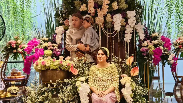 Potret siraman 7 bulanan Afifah anak Hetty Koes Endang (Sumber: Instagram/@hke57)