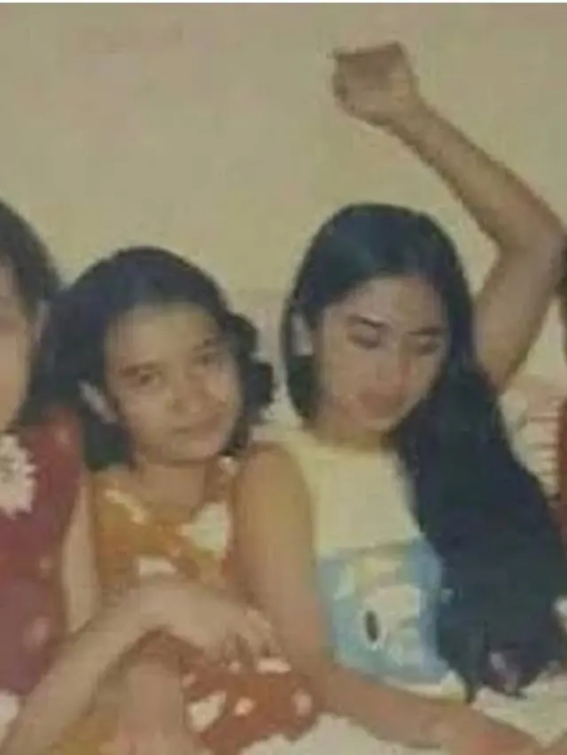 Dewi Perssik Muda