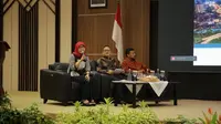 Sosialisasi percepatan pengembangan kebijakan prioritas investasi dan ekspor serta peningkatan pelayanan frontliners di Balairung sari BP Batam.