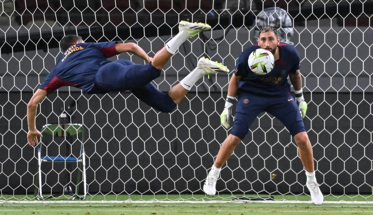 <p>PSG telah memainkan dua pertandingan uji coba di Jepang. (AFP/Richard A. Brooks)</p>